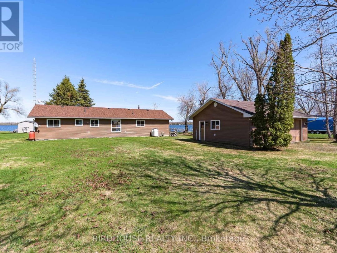 24 GILLIS STREET, Sturgeon Lake