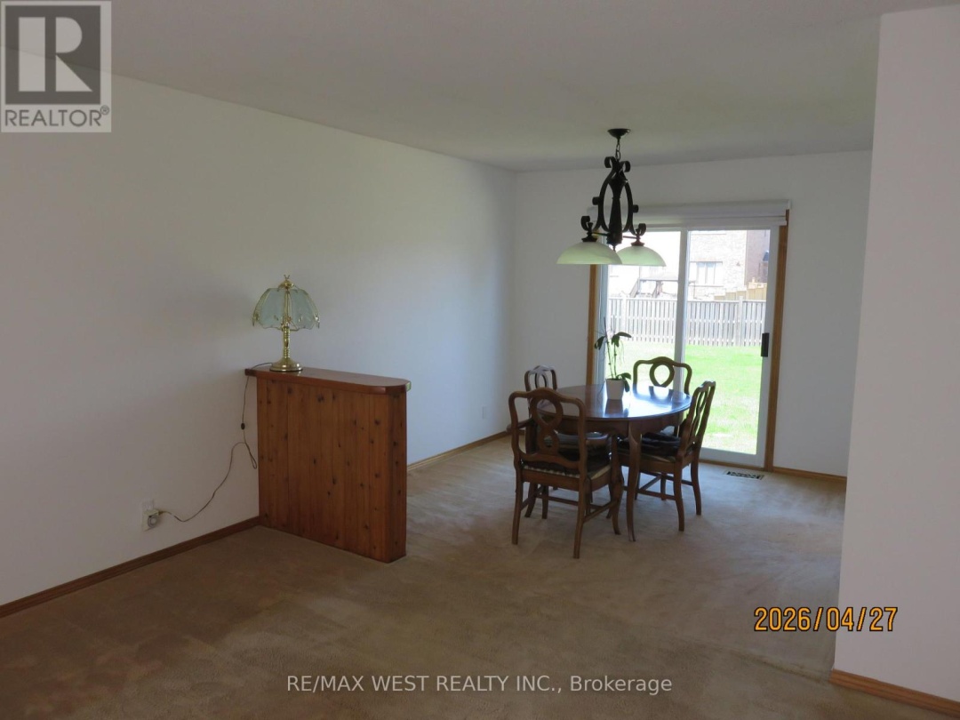 346 LAKELAND CRESCENT SE, Brock (Beaverton)