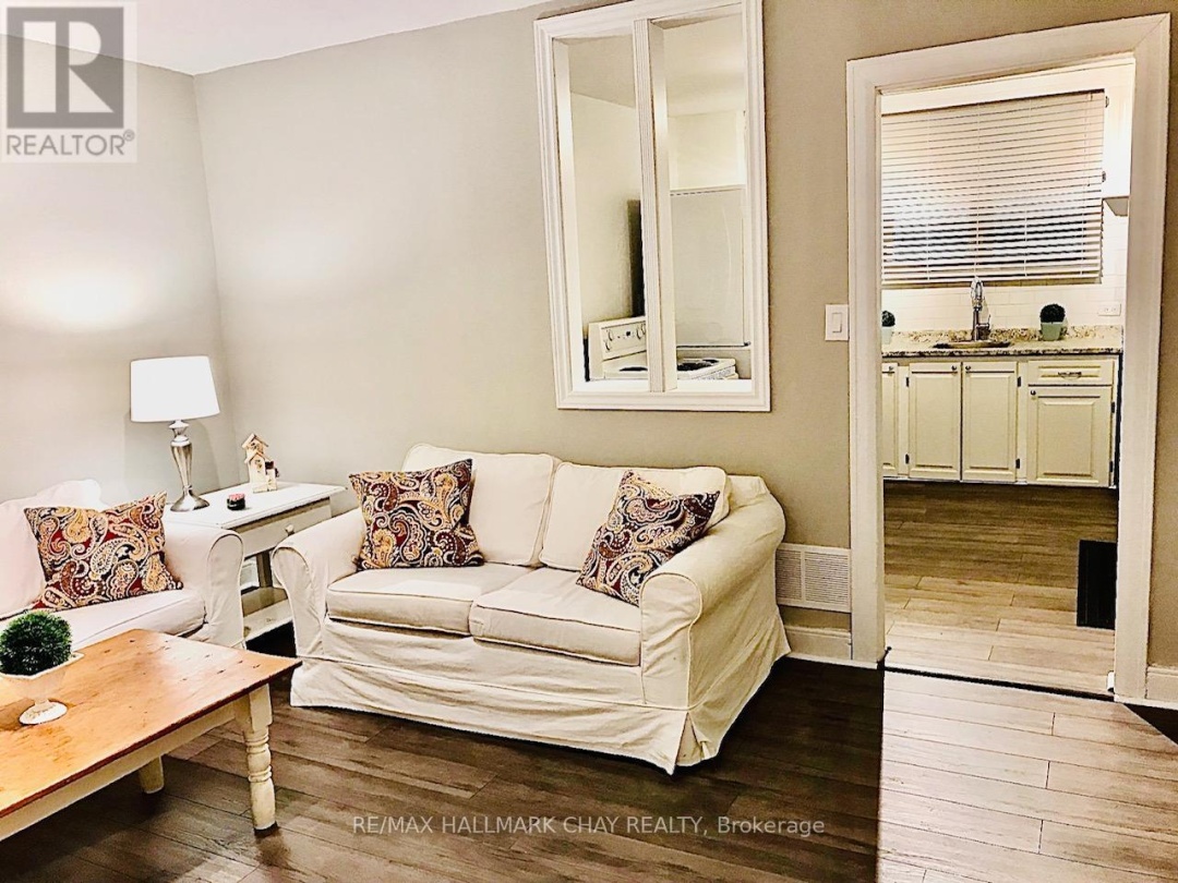 296 BARRIE ROAD, Orillia