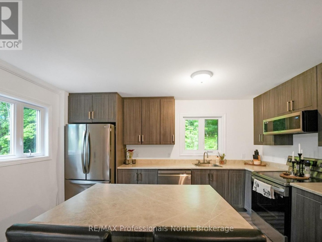 1065 HENDERSONS ROAD, 