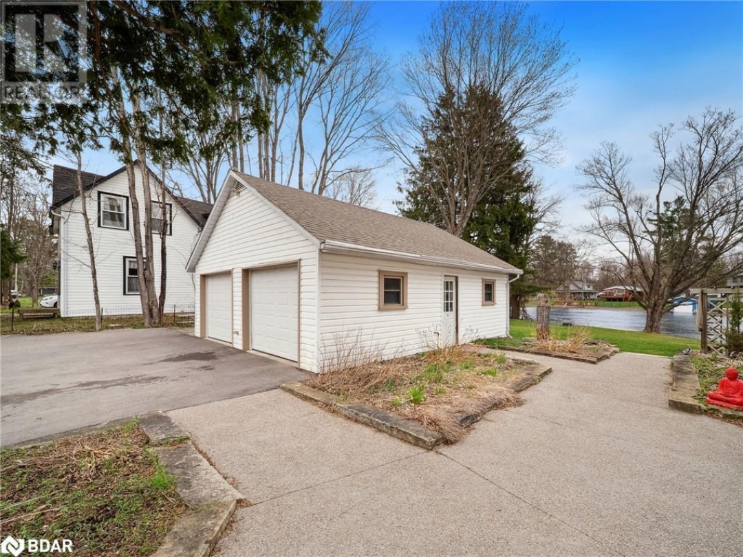 1012 COWBELL Lane, 