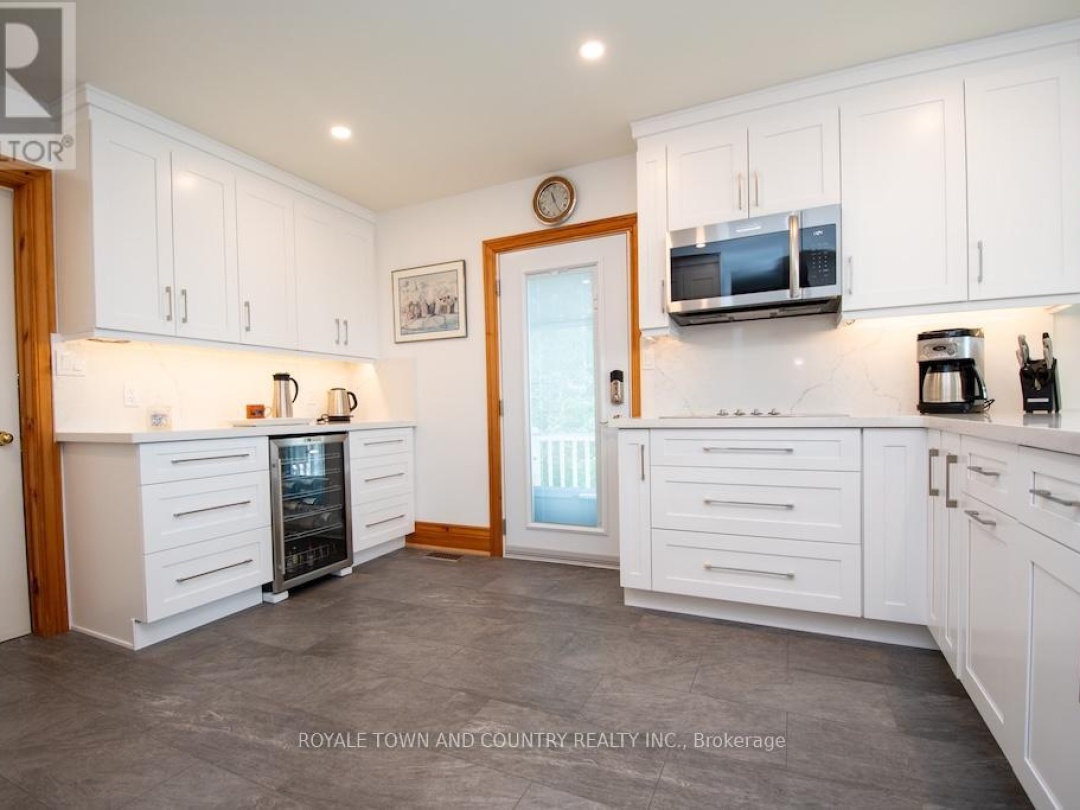24 GOODMAN ROAD, Balsam Lake