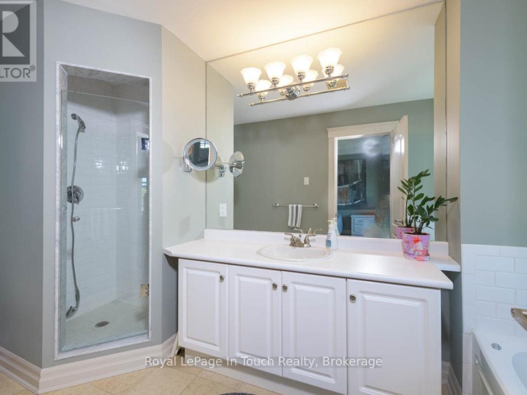 102 WYCLIFFE COVE, Georgian Bay