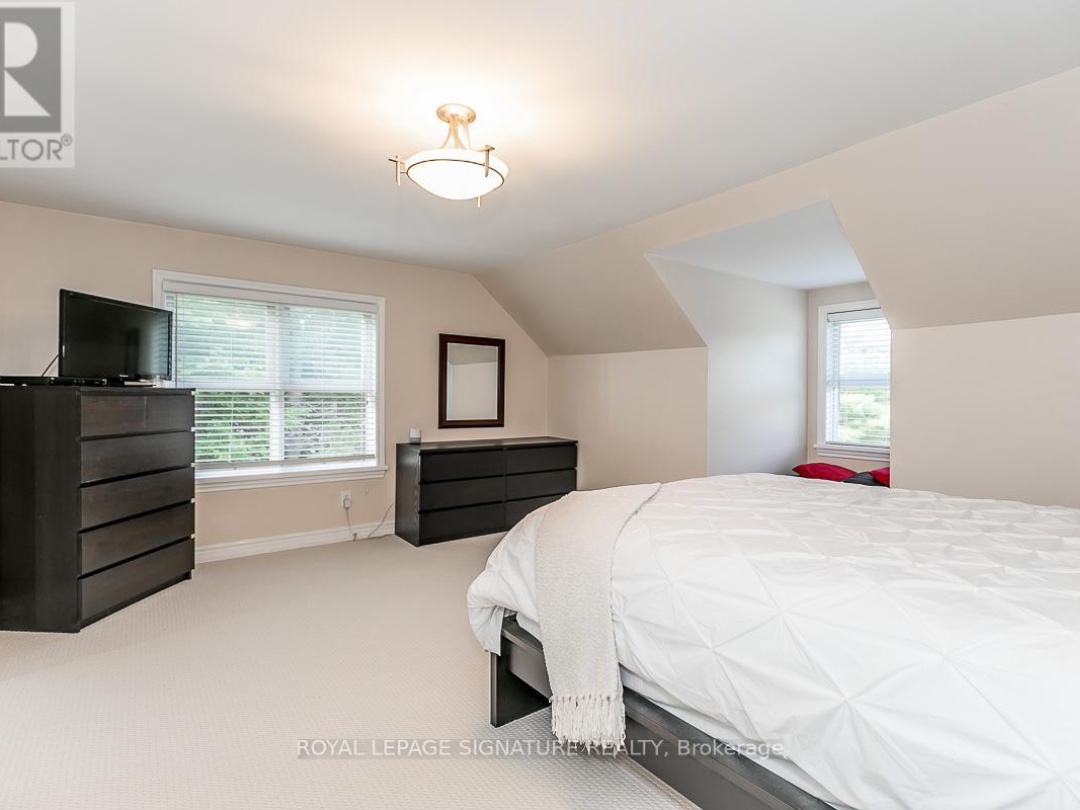 1032 BASE LINE ROAD, Gravenhurst (Morrison)