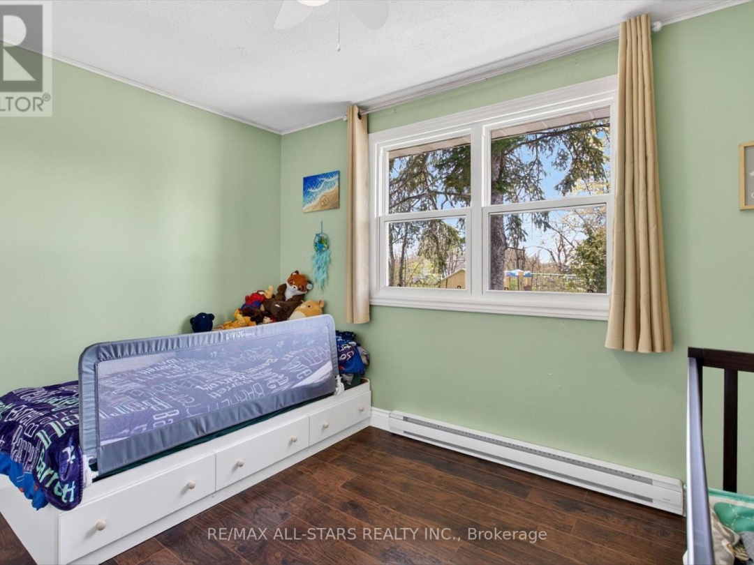 38 ELLIOT STREET, Kawartha Lakes (Fenelon Falls)