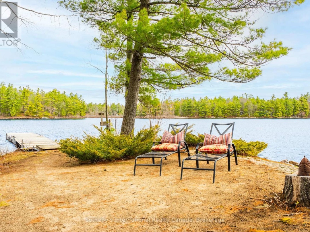 1 1KL - RETLAW ISLAND KAHSHE LAKE, Kahshe Lake