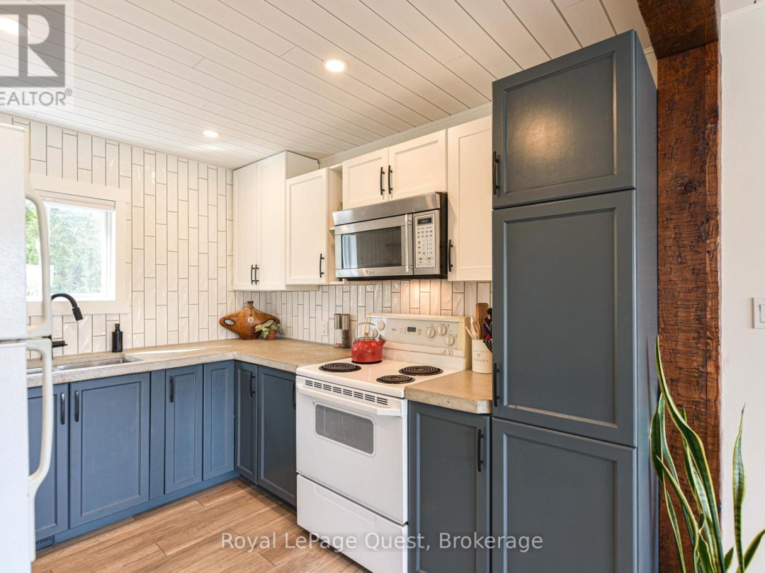 4304 PLUM POINT ROAD, 