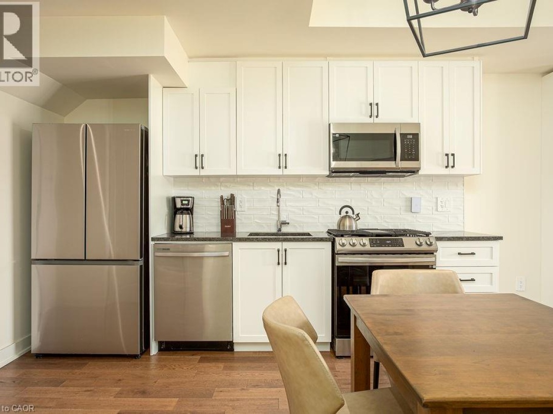1869 MUSKOKA 118 Road W Unit# BTV-105, Lake Muskoka