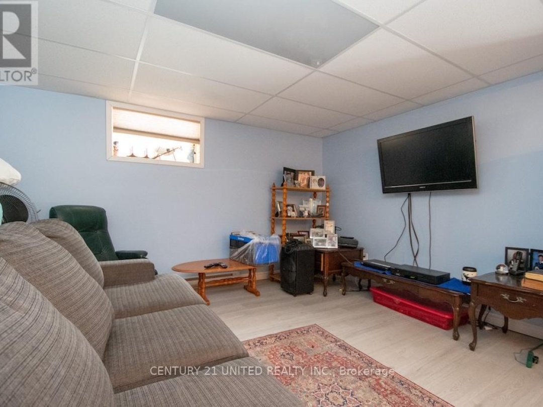 216 GEORGE DRIVE, Kawartha Lakes (Emily)