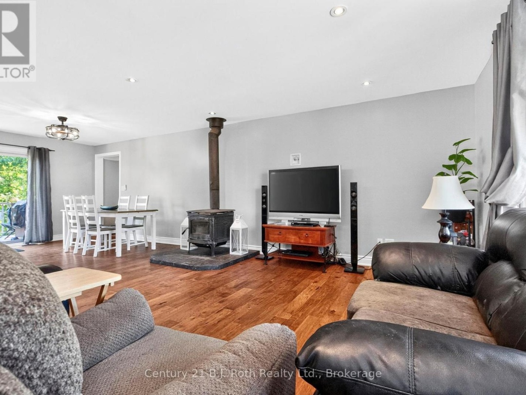 161 FOREST HARBOUR PARKWAY, Tay