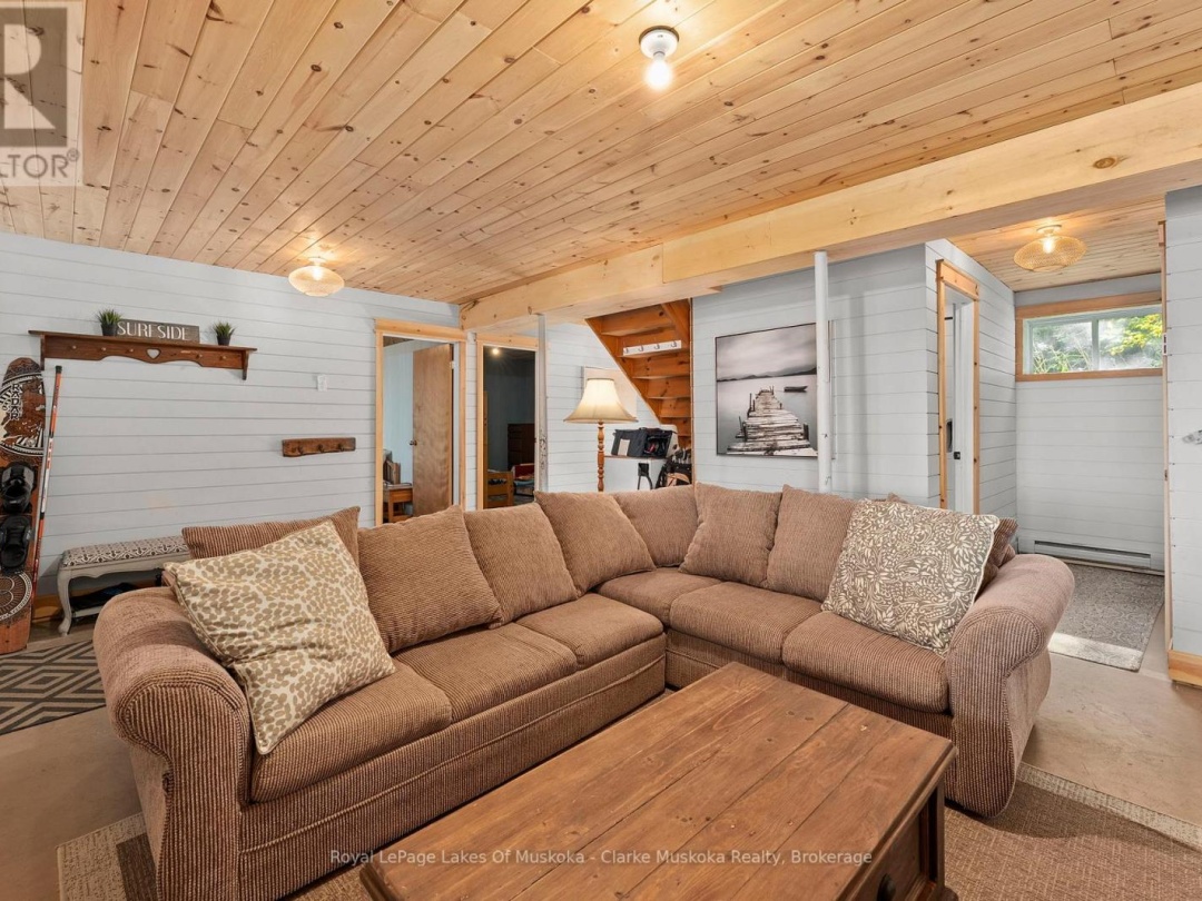 1100 SONORA DRIVE, Boshkung Lake