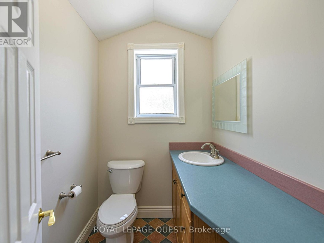 1046 SOUTHWOOD ROAD, Gravenhurst (Morrison)