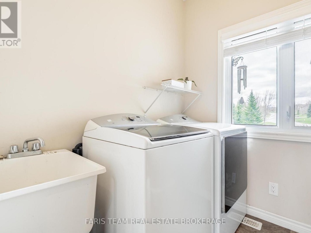53 BOYD CRESCENT, Oro-Medonte (Moonstone)