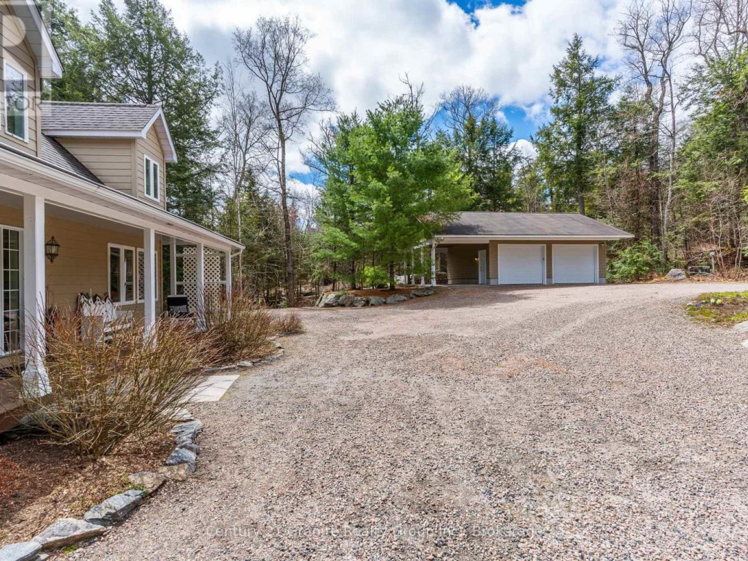 3012 WEST SHORE ROAD, Kennisis Lake
