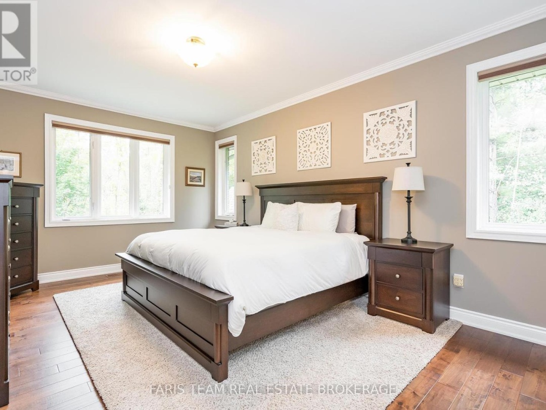 1559 RIMKEY CRESCENT, 