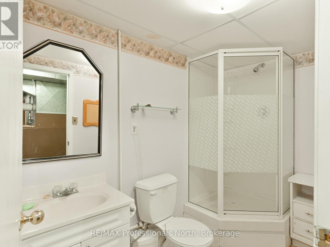6 KNOB HILL COURT, Minden Hills (Anson)