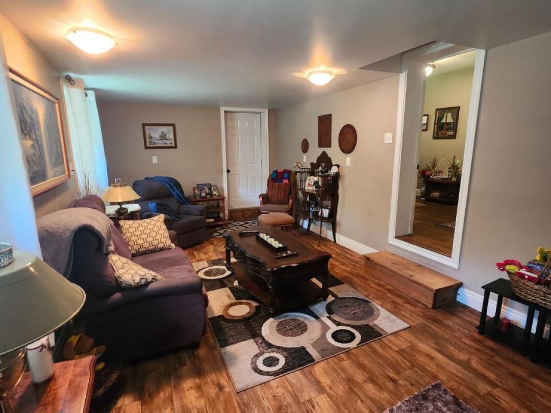 197 COUNTY ROAD 8 ROAD, Kawartha Lakes (Fenelon Falls)