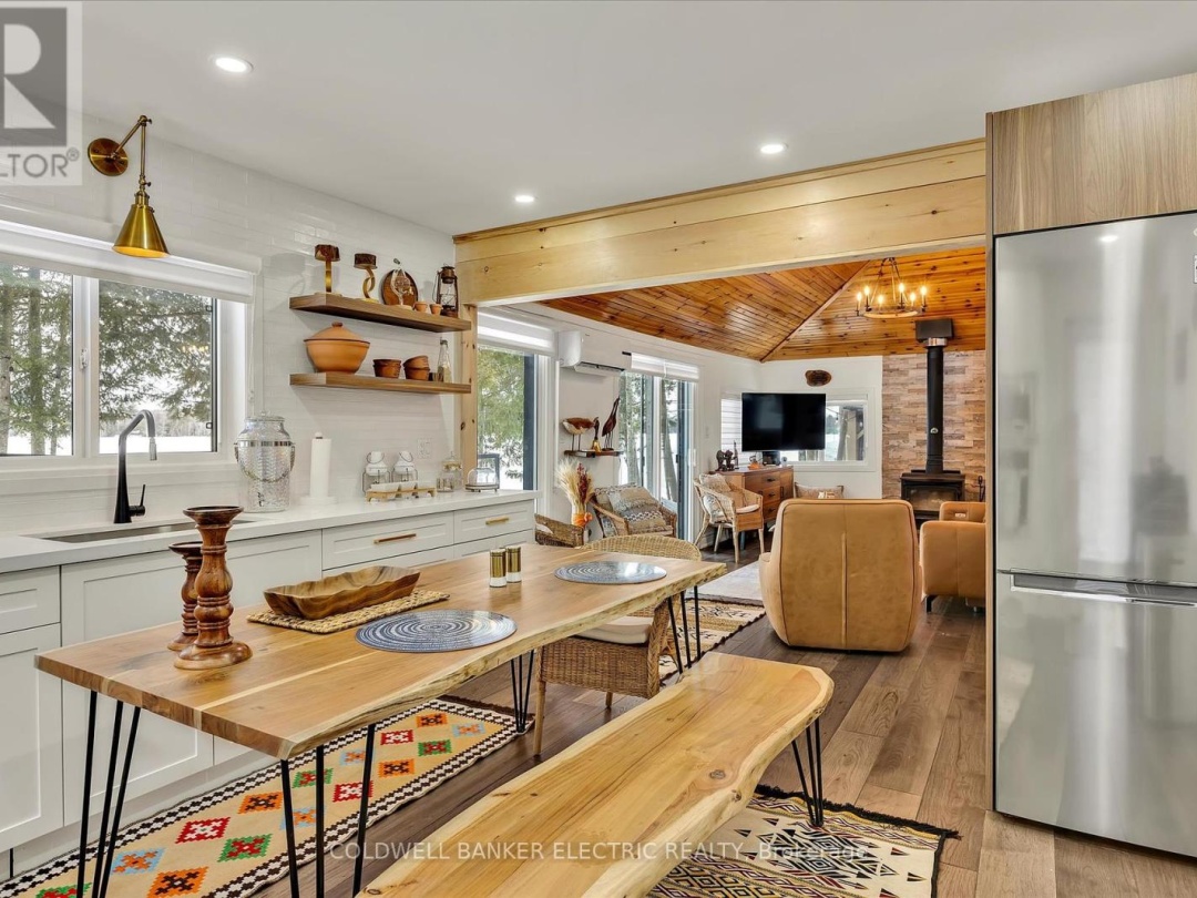1224 MCCRACKENS LANE, 