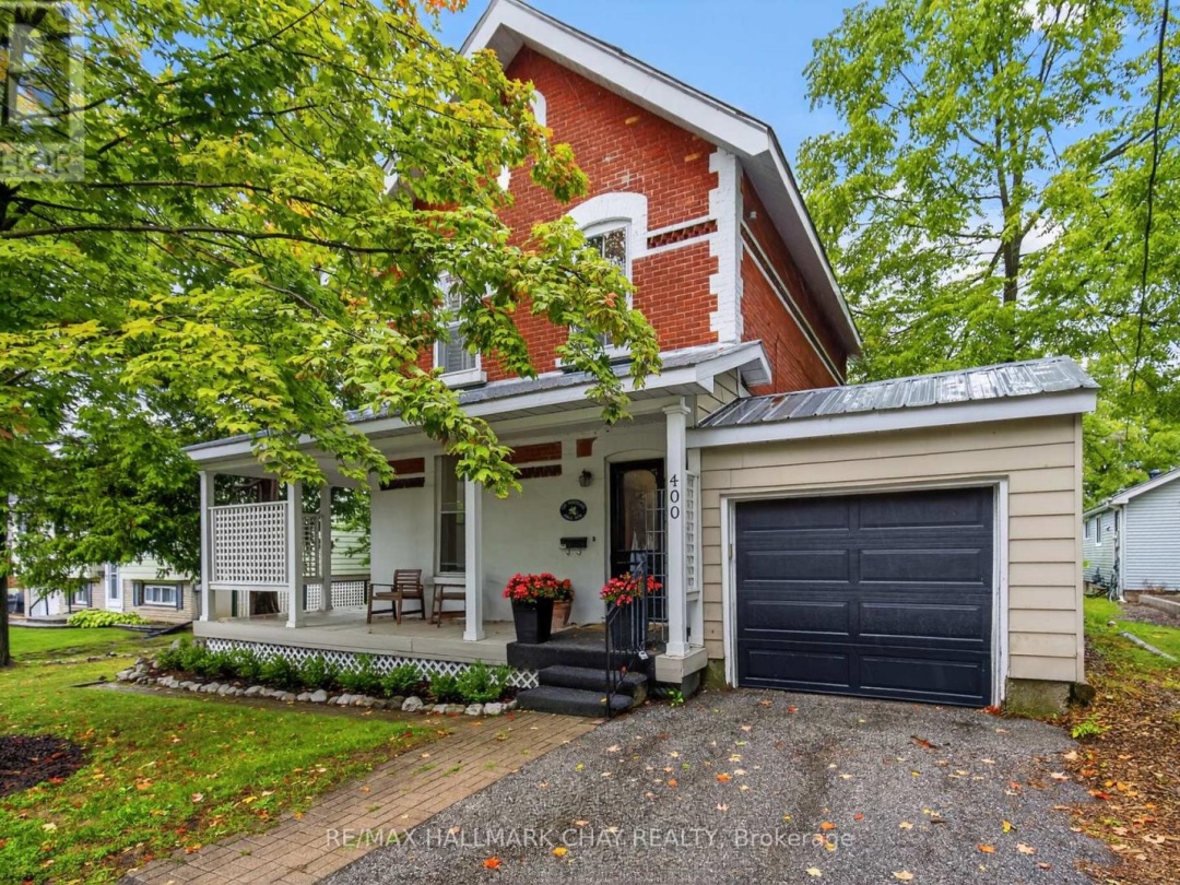 400 PETER STREET N, 