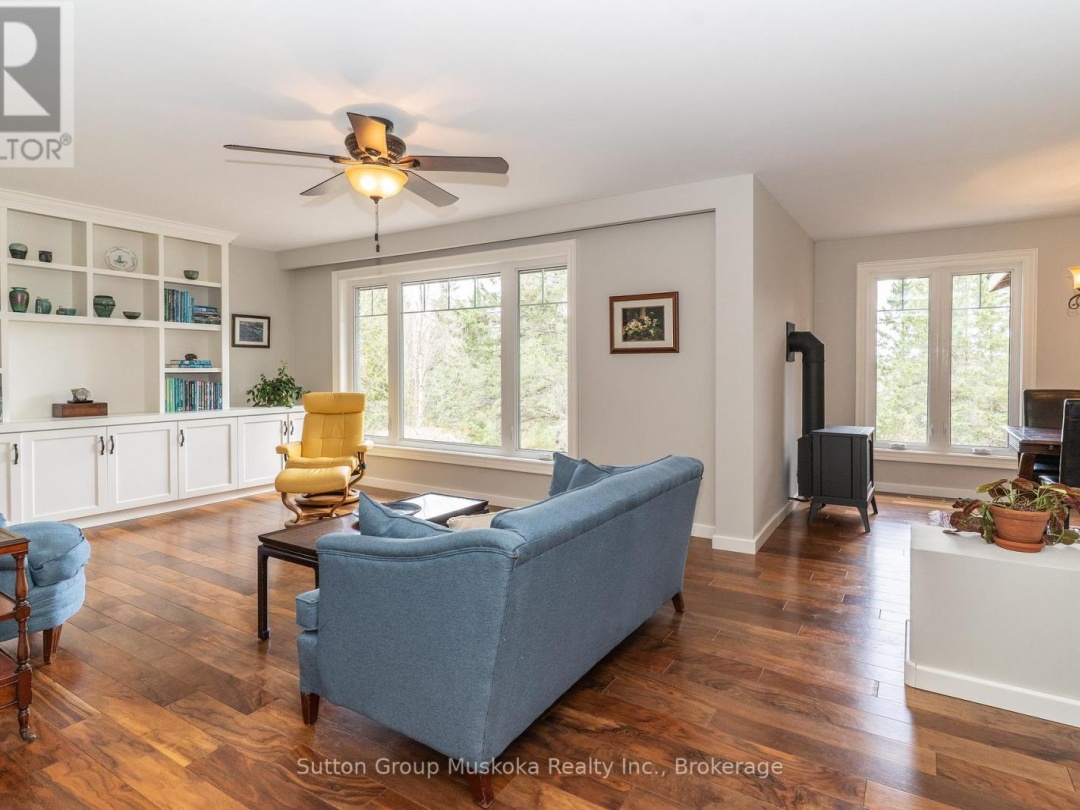 209 SWALLOWDALE ROAD, Huntsville (Brunel)