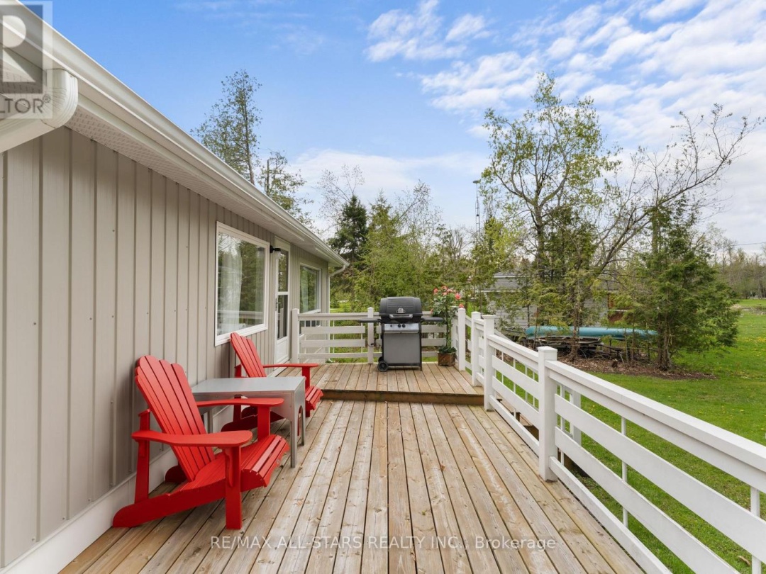 3 REGATTA STREET, Sturgeon Lake