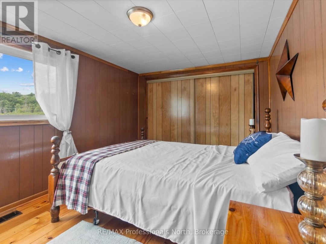 1020 GORDONIER LAKE ROAD, 