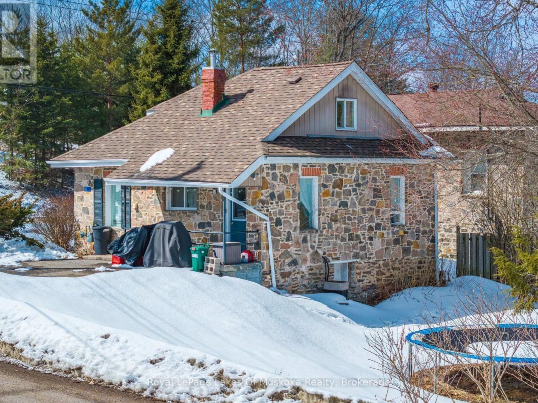 60 WEST ROAD W, Huntsville (Chaffey)