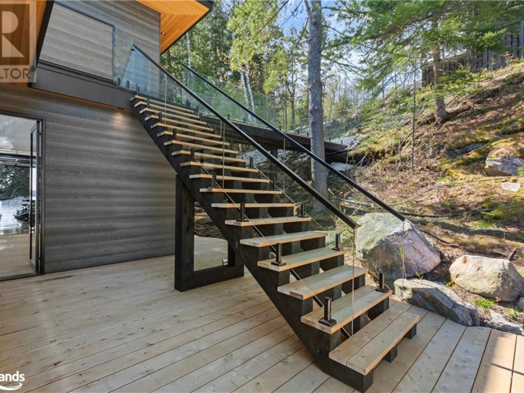 1476 Peninsula Road Unit# 2, Lake Rosseau