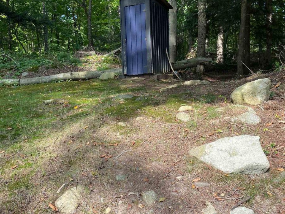 6-236 ISLAND, Otter Lake