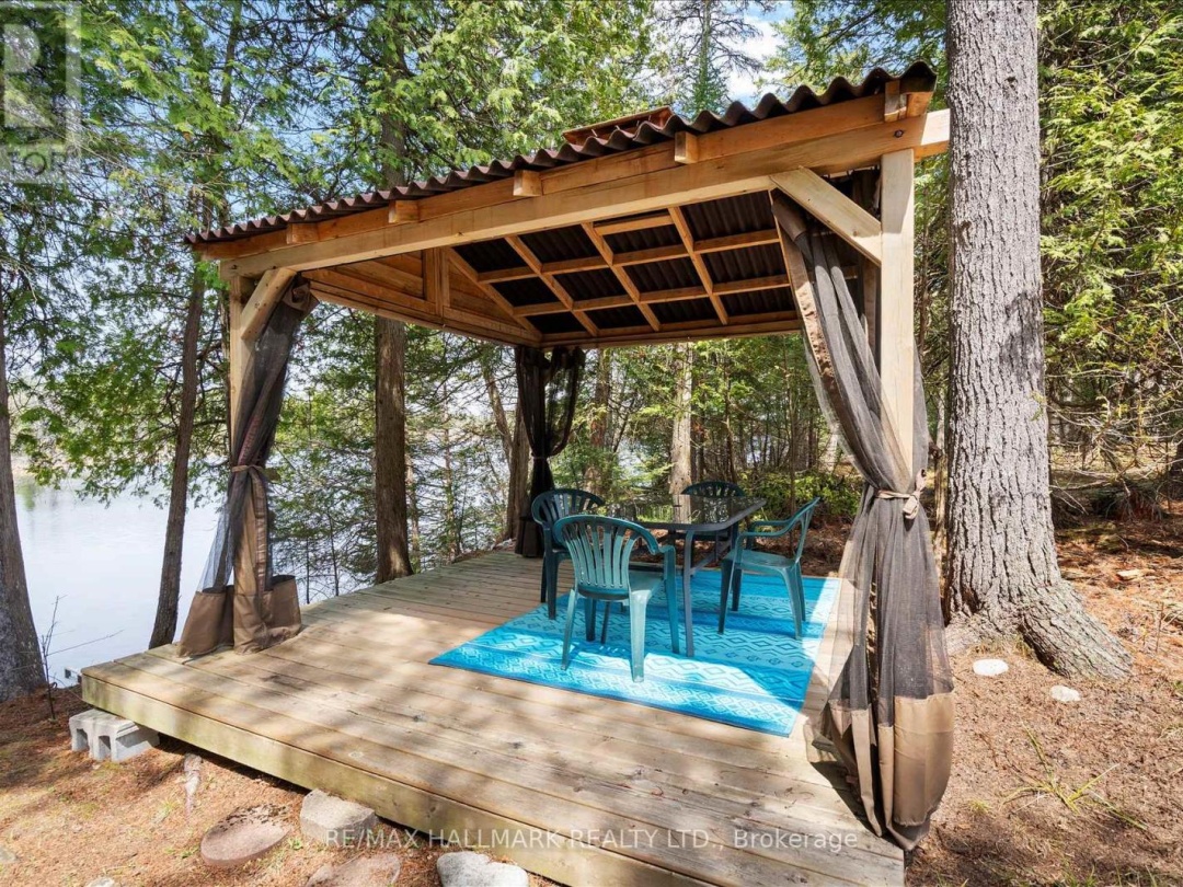 25 LITTLE SILVER LAKE WAY, Little Silver Lake