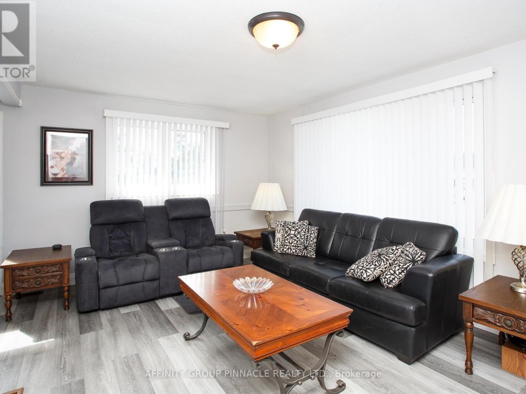 74 WILLIAM STREET, Kawartha Lakes (Bobcaygeon)
