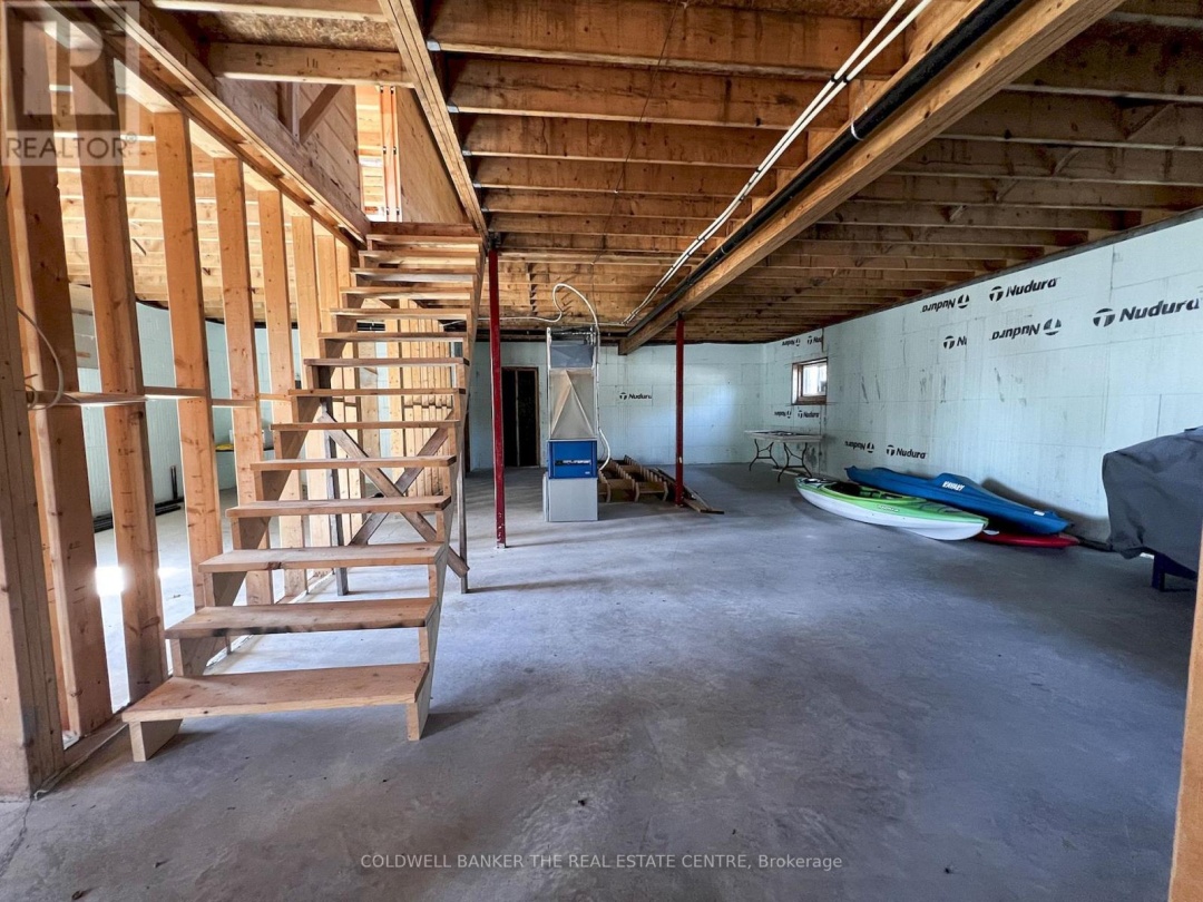 16 EVERGREEN WAY, Pigeon Lake