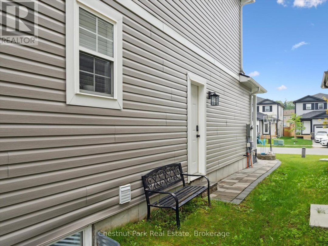 245 WILD ROSE DRIVE, Gravenhurst (Muskoka (S))