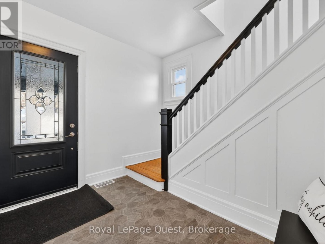 109 BRANT STREET E, Orillia