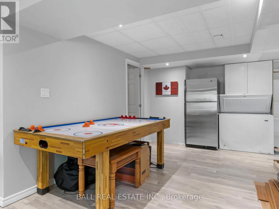 479 EAST CLEAR BAY ROAD, Crystal Lake