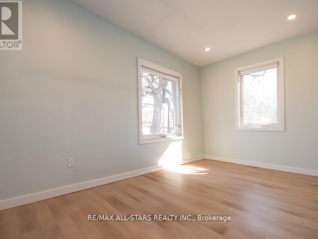 10 North Street N, Kawartha Lakes (Fenelon)