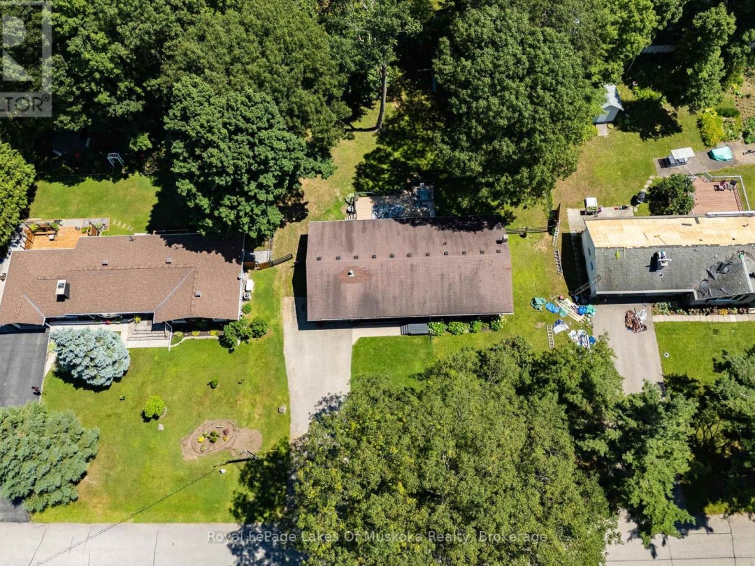 220 ALEXANDER STREET, Gravenhurst (Muskoka (S))