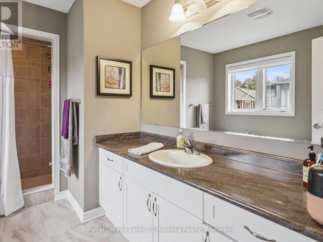 6 FAWNBROOK COURT, Bracebridge (Macaulay)