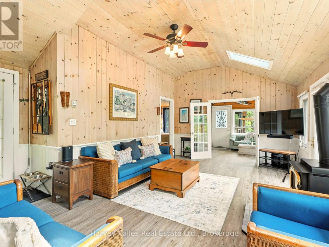 1078 MCKENZIE ROAD, Lake Muskoka