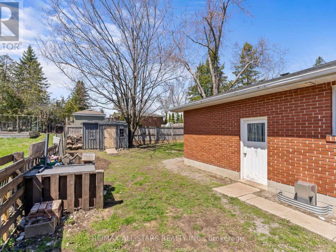 49 KENNEDY DRIVE, Kawartha Lakes (Fenelon Falls)