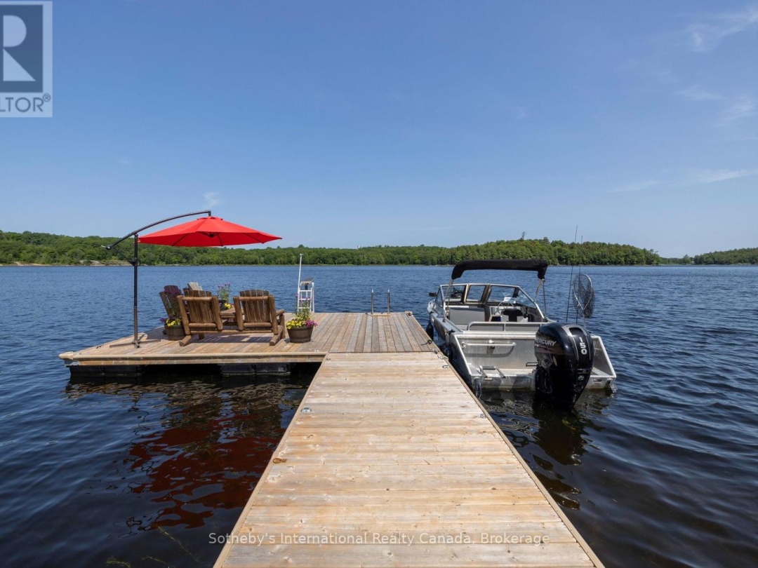 71 B717 ISLAND, Georgian Bay