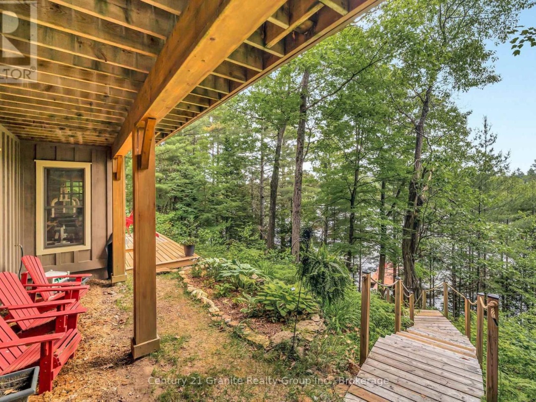 1031 ROTUNDA DRIVE, Contau Lake