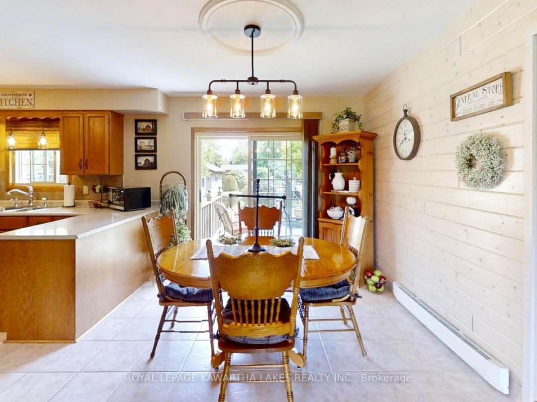 30 Grant Drive, Kawartha Lakes (Oakwood)