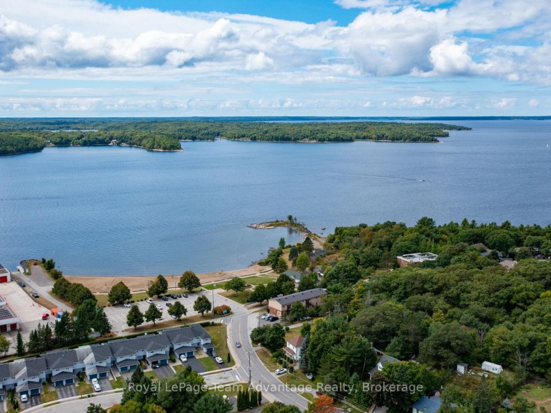 104 - 1 GEORGIAN BAY AVENUE, Parry Sound