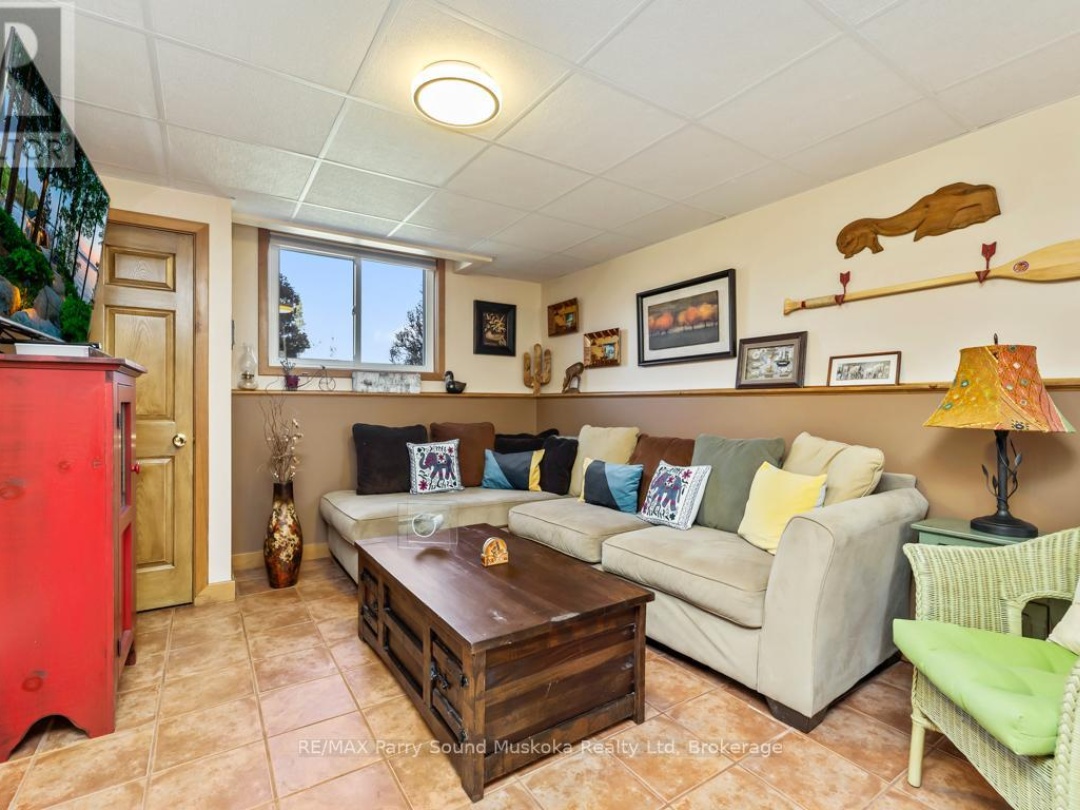 5 MEHARG DRIVE, Manitouwabing Lake
