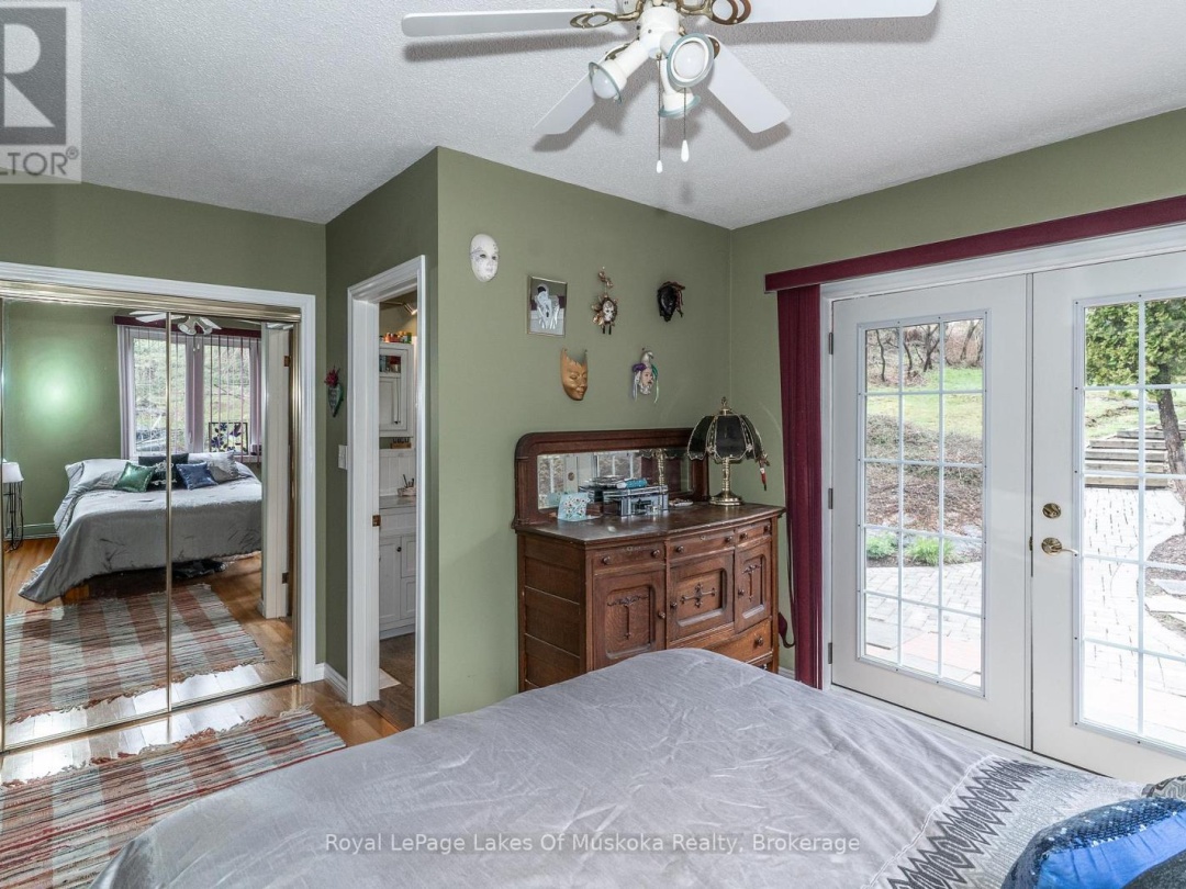 183 SANTAS VILLAGE ROAD, Muskoka River