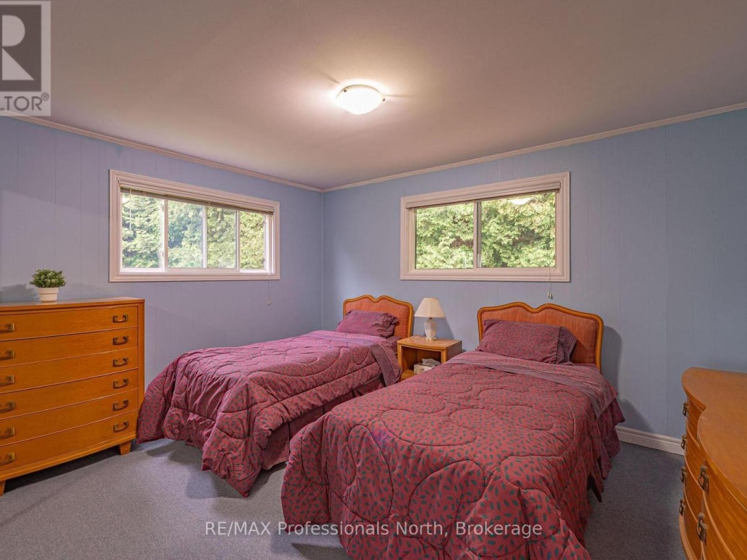 1981 HORSESHOE LAKE ROAD, 