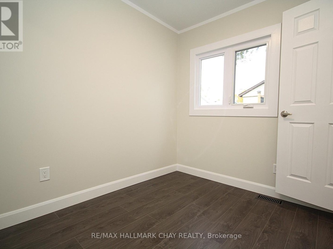 4064 ASH CRESCENT, Severn