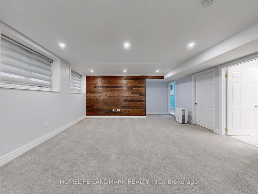 1662 LAKESHORE DRIVE, 