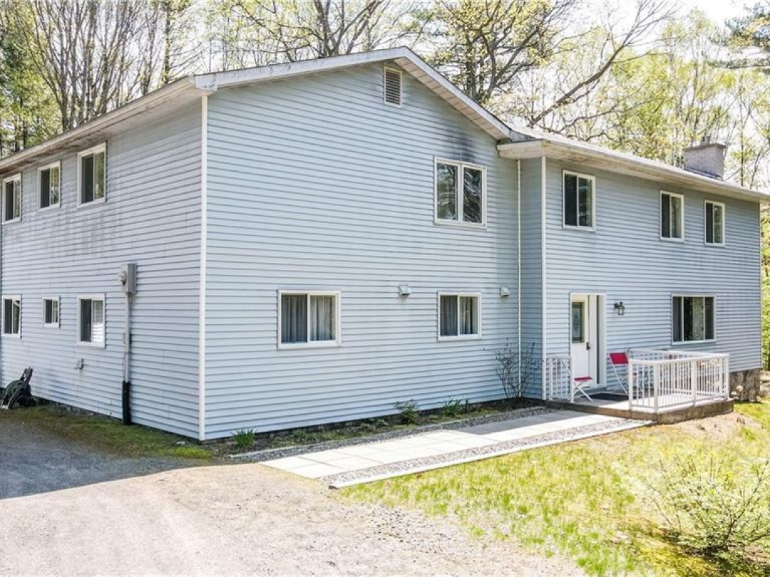 3711 Brunel Road, Baysville